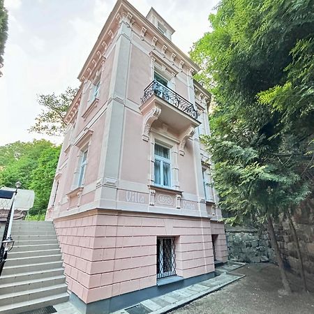 Poet'S Theme Room, Free Parking Карловы Вары Экстерьер фото