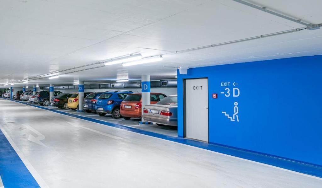 Poet'S Theme Room, Free Parking Карловы Вары Экстерьер фото